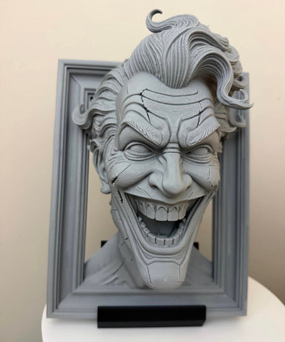 Out of the frame figures 3d